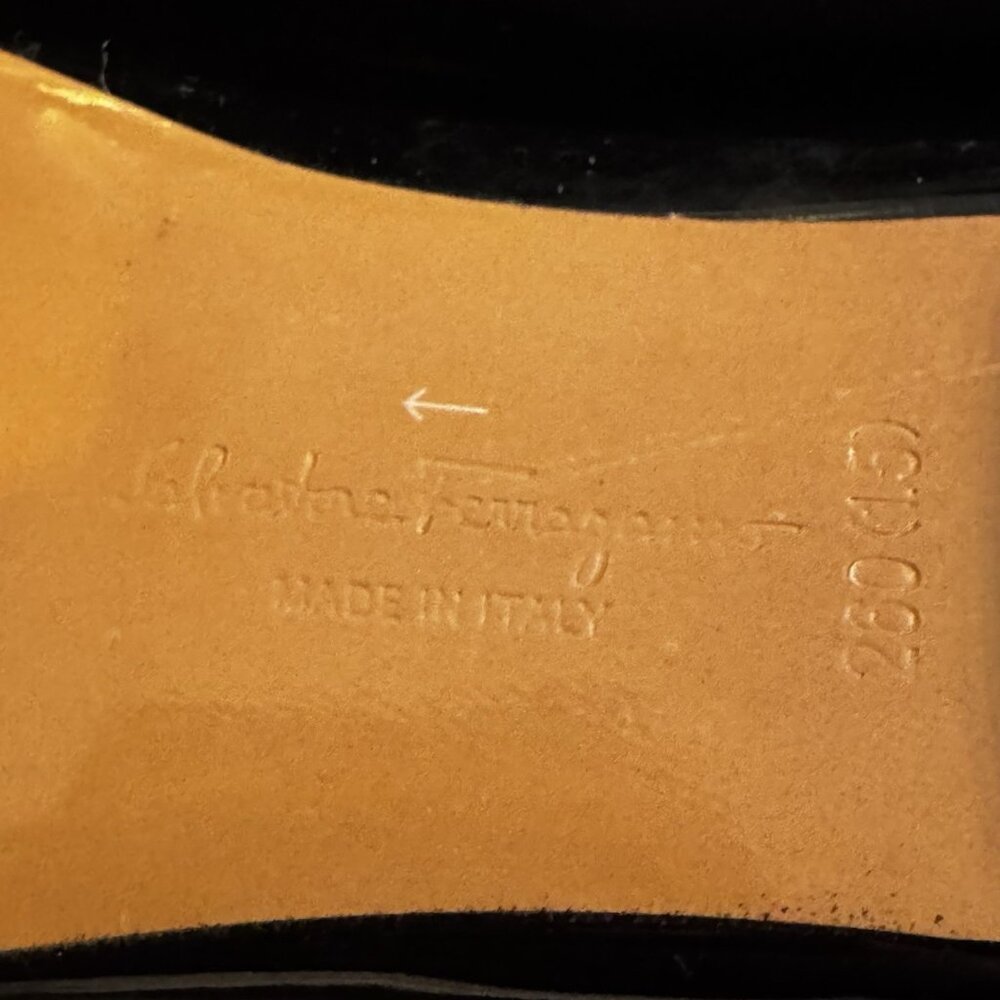 Salvatore Ferragamo Vara Bow Flats Black Patent Leather - Picture 10 of 16